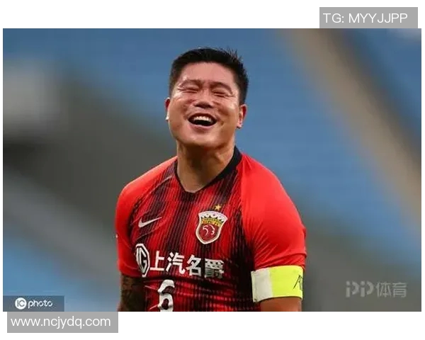 上港足球明星蔡慧康的职业生涯与个人成就全解析