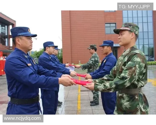 理文足球队与南区足球会激战正酣争夺联赛荣耀的精彩对决